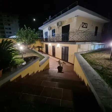 Pietrarsa Hébergement de vacances *